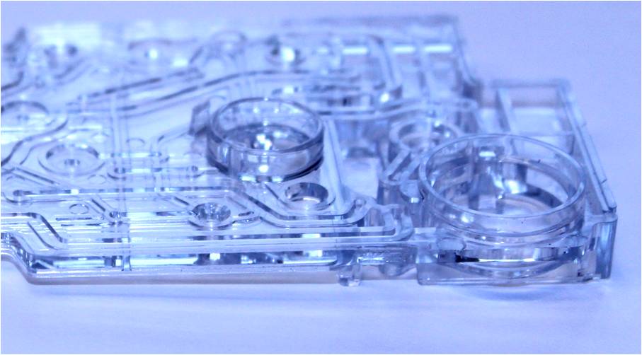 microfluidics device injection molded