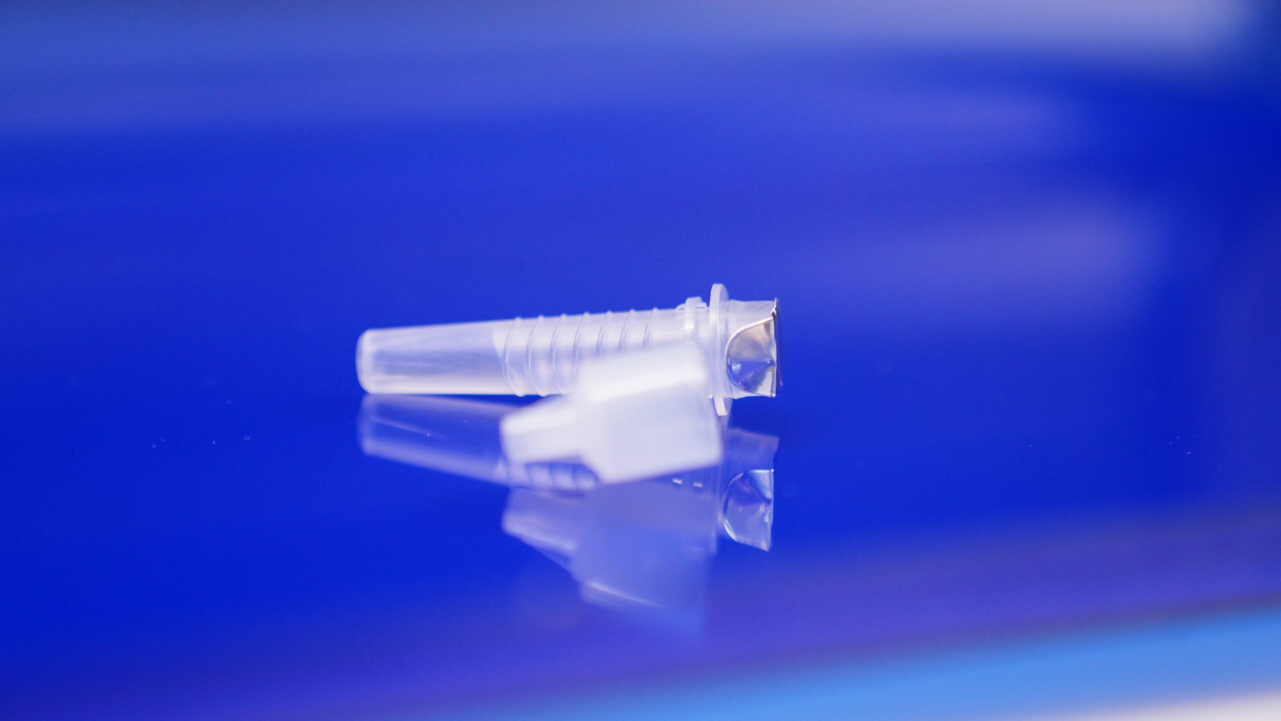 diagnostics plastic extraction tube