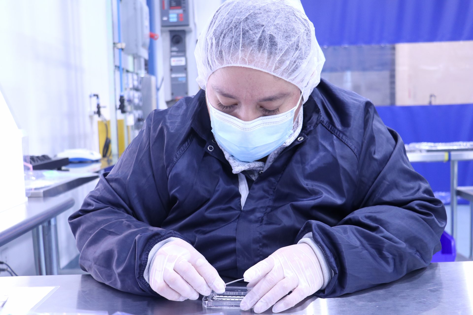 cleanroom manufacturing operator manual assembly